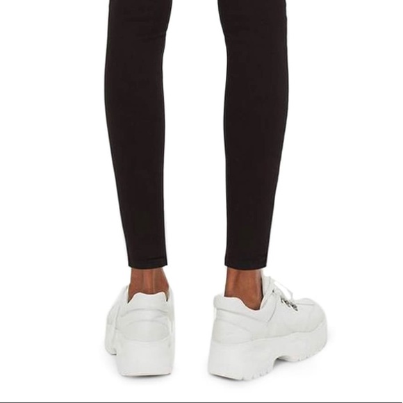 TOPSHOP HIGH WAISTED BLACK JAIME JEANS (NEW) - Picture 2 of 6